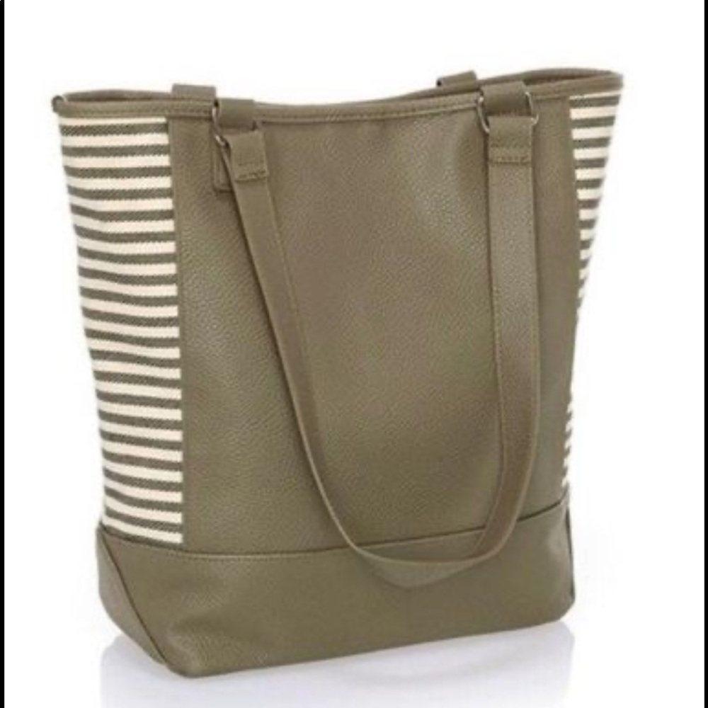 Thirty-one color block purse.  New